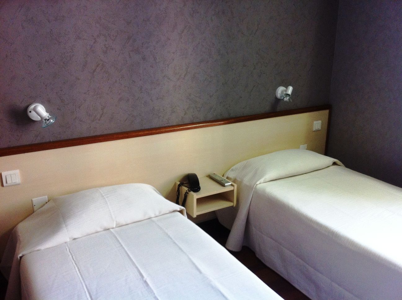 Hotel Du Sud Vieux Port Марсель Экстерьер фото